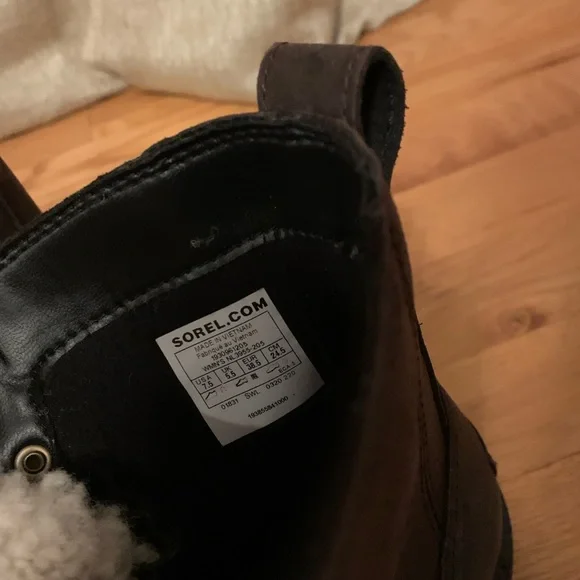 Women’s SOREL Lennox Lace Cozy Boots - Picture 2 of 5